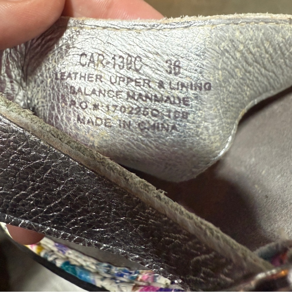 Alegria Carina Perennial Crackle Floral Leather Sandals Adjustable Sz 36 Comfort - Picture 10 of 10